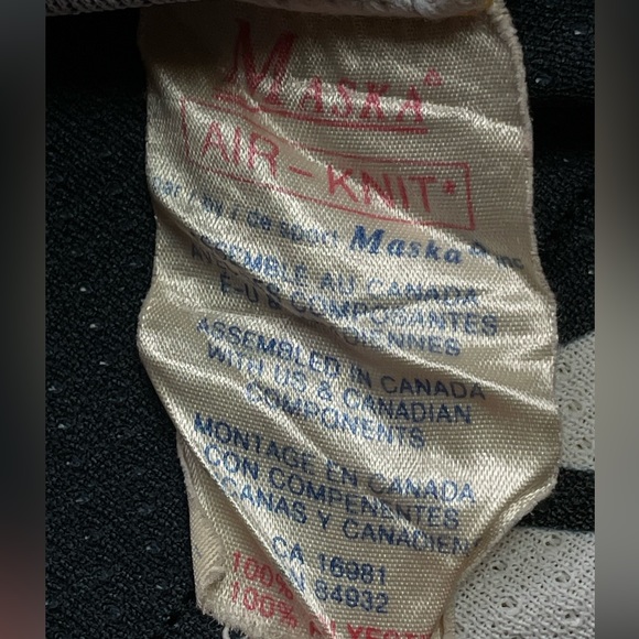 Vintage 90s Boston Bruins Pooh Bear Jersey # Jim Carey GOALIE CCM sz M fits M/L - Picture 6 of 10